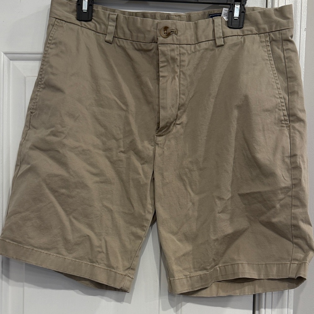Vineyard Vines Men's Tan Flat-Front Shorts